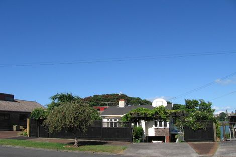 Photo of property in 15 Bangor Street, Point Chevalier, Auckland, 1022