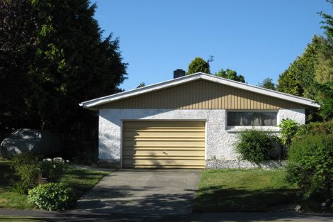 Photo of property in 28 Harrowdale Drive, Avonhead, Christchurch, 8042