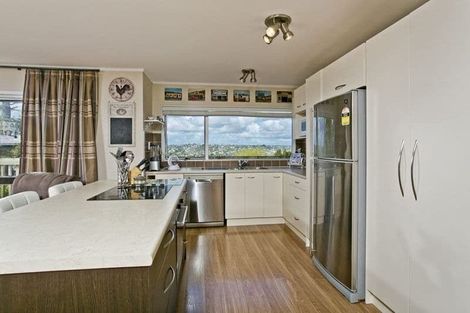 Photo of property in 130 Manuka Road, Bayview, Auckland, 0629