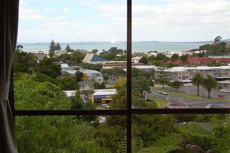 Photo of property in 55 Woodlands Crescent, Browns Bay, Auckland, 0630