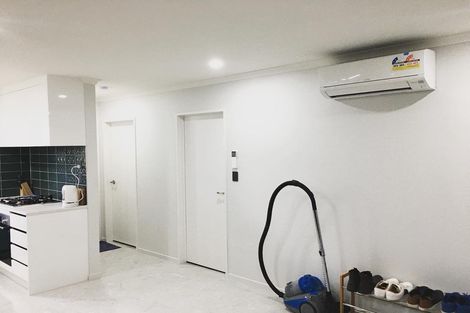 Photo of property in 425d Great South Road, Opaheke, Papakura, 2113