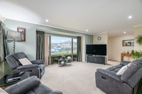 Photo of property in 56 Highfields Terrace, Henderson, Auckland, 0612
