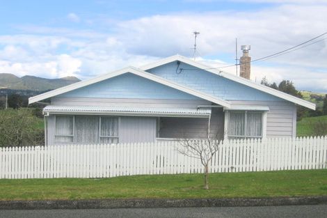 Photo of property in 13 Union Street, Hikurangi, 0114