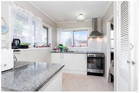 Photo of property in 6/3 Koromiko Street, New Lynn, Auckland, 0600