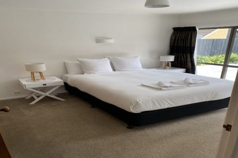 Photo of property in 2/26 Kitchener Road, Takapuna, Auckland, 0620