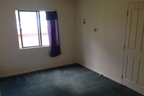 Photo of property in 19 Neta Grove, Henderson, Auckland, 0612