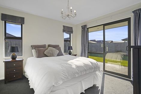 Photo of property in 55 Sequoia Way, Rangiora, 7400