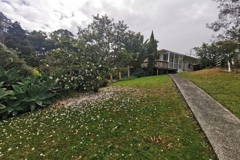 Photo of property in 1/76 Ravenwood Drive, Forrest Hill, Auckland, 0620