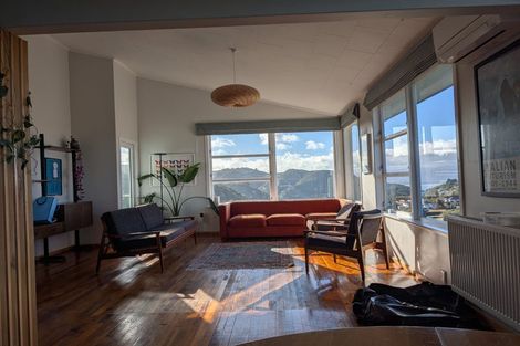 Photo of property in 33 Ranui Crescent, Khandallah, Wellington, 6035