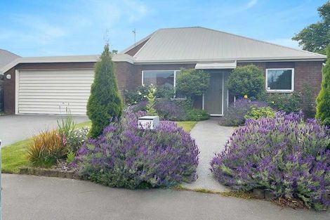 Photo of property in 70 Apsley Drive, Avonhead, Christchurch, 8042