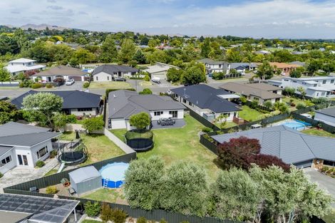 Photo of property in 19 Fairview Place, Havelock North, 4130
