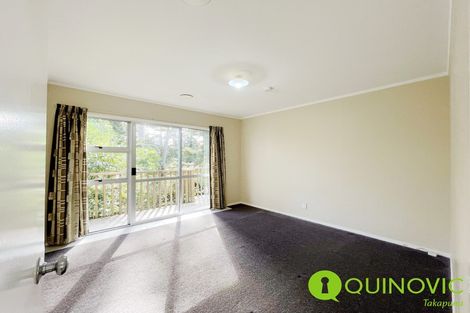 Photo of property in 2/23 Luckens Road, West Harbour, Auckland, 0618