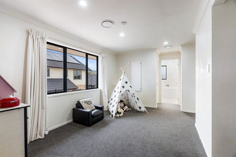 Photo of property in 30 Russell Robertson Drive, Havelock North, 4130