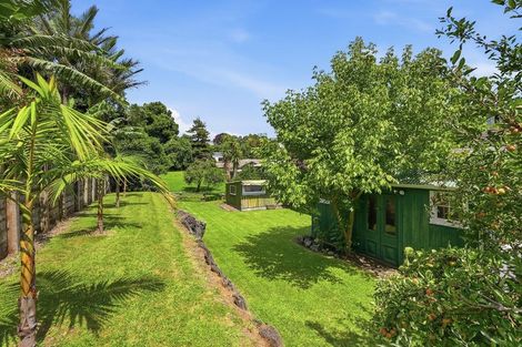 Photo of property in 6 Ridge Lane, New Plymouth, 4310