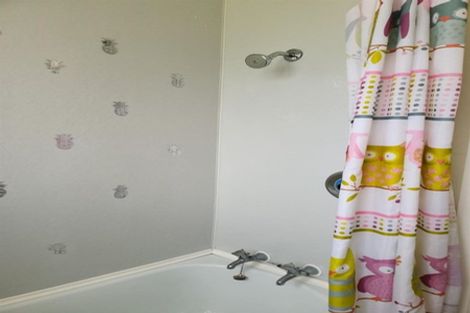 Photo of property in 17 Maire Street, Levin, 5510