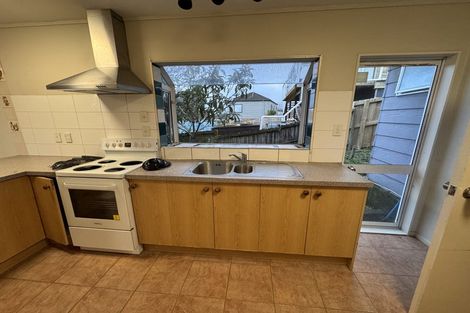 Photo of property in 26 Weldene Avenue, Glenfield, Auckland, 0629