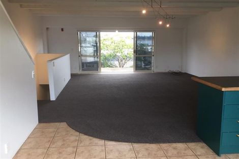 Photo of property in 10 Captain Scott Road, Glen Eden, Auckland, 0602