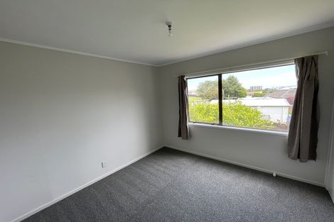 Photo of property in 31 Aronia Way, Goodwood Heights, Auckland, 2105