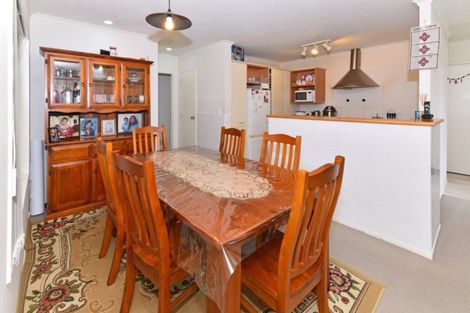 Photo of property in 48 Foxlaw Street, Randwick Park, Auckland, 2105