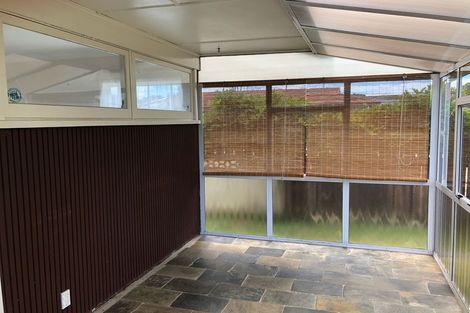 Photo of property in 2 Mander Place, Bucklands Beach, Auckland, 2012