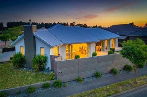 Photo of property in 5 Reka Street, Parklands, Christchurch, 8083