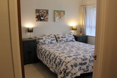 Photo of property in 2/1 Bodi Place, Te Atatu South, Auckland, 0610