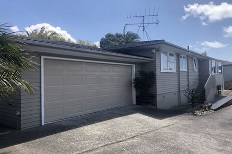 Photo of property in 8 Advene Road, Cockle Bay, Auckland, 2014