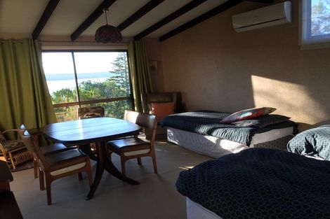 Photo of property in 5 Naera Place, Kawaha Point, Rotorua, 3010