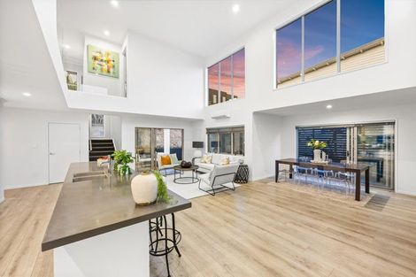 Photo of property in 8 Tuatini Place, Long Bay, Auckland, 0630