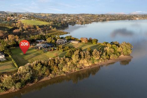 Photo of property in 206 Ranginui Road, Welcome Bay, Tauranga, 3175