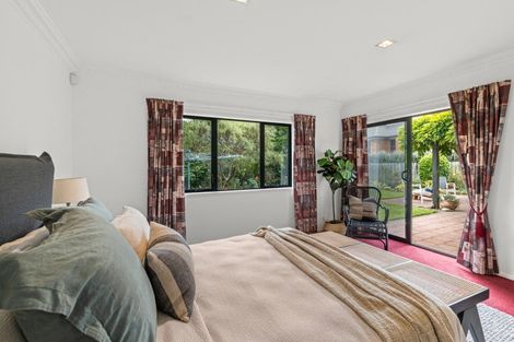 Photo of property in 6 Anderson Way, Highlands Park, New Plymouth, 4312