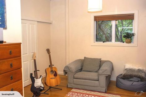 Photo of property in 6 Willowbrook Place, Titirangi, Auckland, 0604