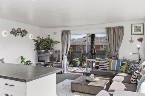 Photo of property in 29 Hyde Avenue, Richmond Heights, Taupo, 3330