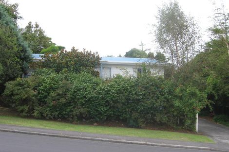 Photo of property in 94 Athena Drive, Totara Vale, Auckland, 0629