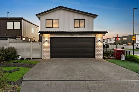 Photo of property in 1 Tupara Street, Manurewa, Auckland, 2102