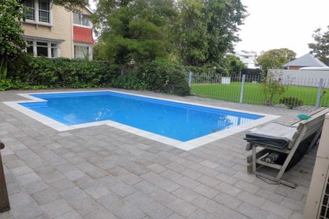 Photo of property in Gloucester Towers, 7/28 Gloucester Street, Christchurch Central, Christchurch, 8013