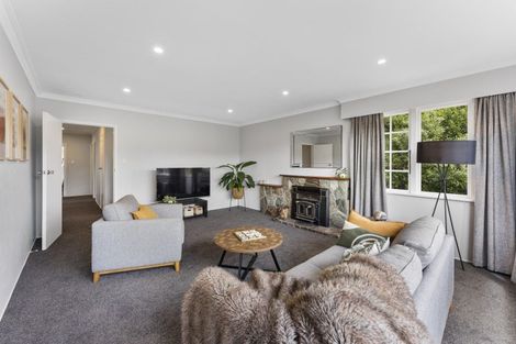 Photo of property in 15 Sunbrae Drive, Silverstream, Upper Hutt, 5019