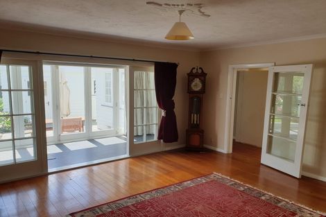 Photo of property in 129 Memorial Avenue, Burnside, Christchurch, 8053