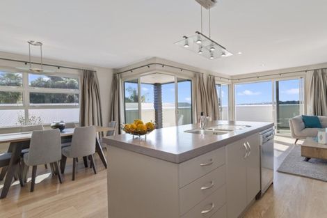 Photo of property in 37 Contour Avenue, Pyes Pa, Tauranga, 3112