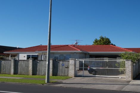 Photo of property in 2/72 Millhouse Drive, Northpark, Auckland, 2013