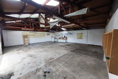 Photo of property in 37 Shaw Road, Oratia, Auckland, 0604