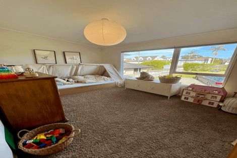 Photo of property in 1/51 East Coast Road, Milford, Auckland, 0620