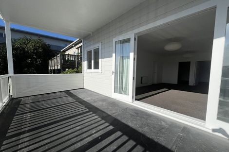 Photo of property in 16 Austin Street, Mount Victoria, Wellington, 6011
