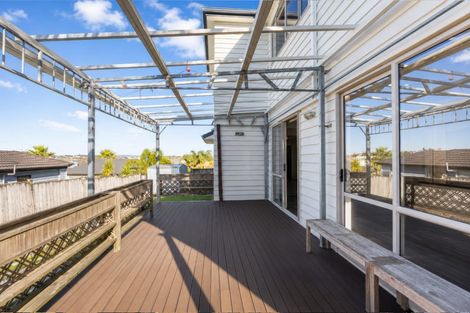 Photo of property in 11 Tekapo Rise, Fairview Heights, Auckland, 0632