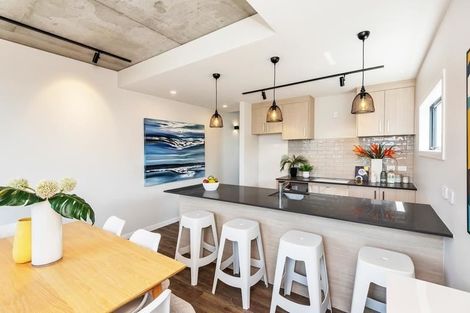 Photo of property in 5/4165 Great North Road, Glen Eden, Auckland, 0602