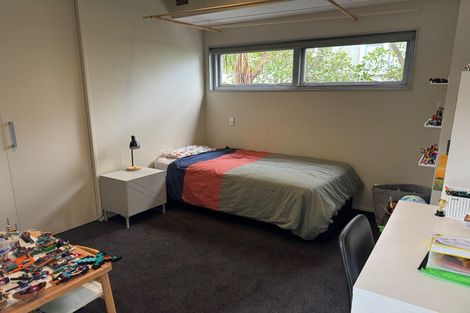 Photo of property in 70 Domain Crescent, Muriwai, Waimauku, 0881