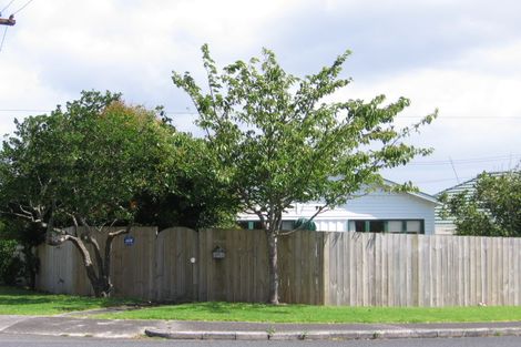 Photo of property in 41 Oakdale Road, Mount Roskill, Auckland, 1041