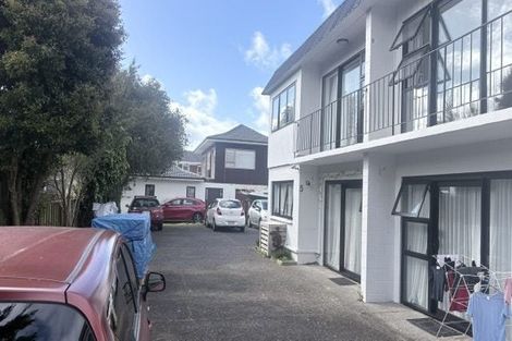 Photo of property in 5/767 Beach Road, Browns Bay, Auckland, 0630