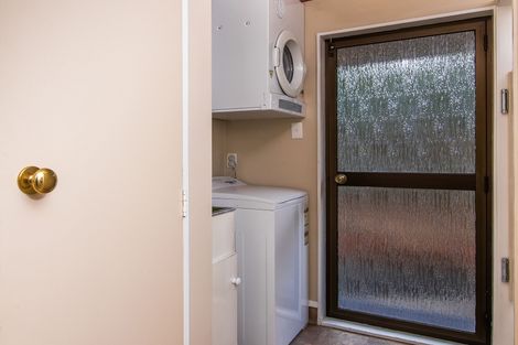 Photo of property in 2/127 Te Heuheu Street, Taupo, 3330