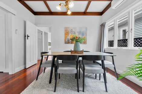 Photo of property in 15 Duders Avenue, Devonport, Auckland, 0624